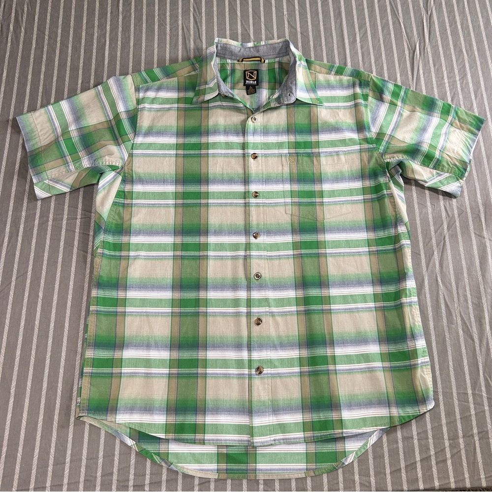 NOBLE OUTFITTERS Shirts Mens Large Short Sleeve Button Down Plaids